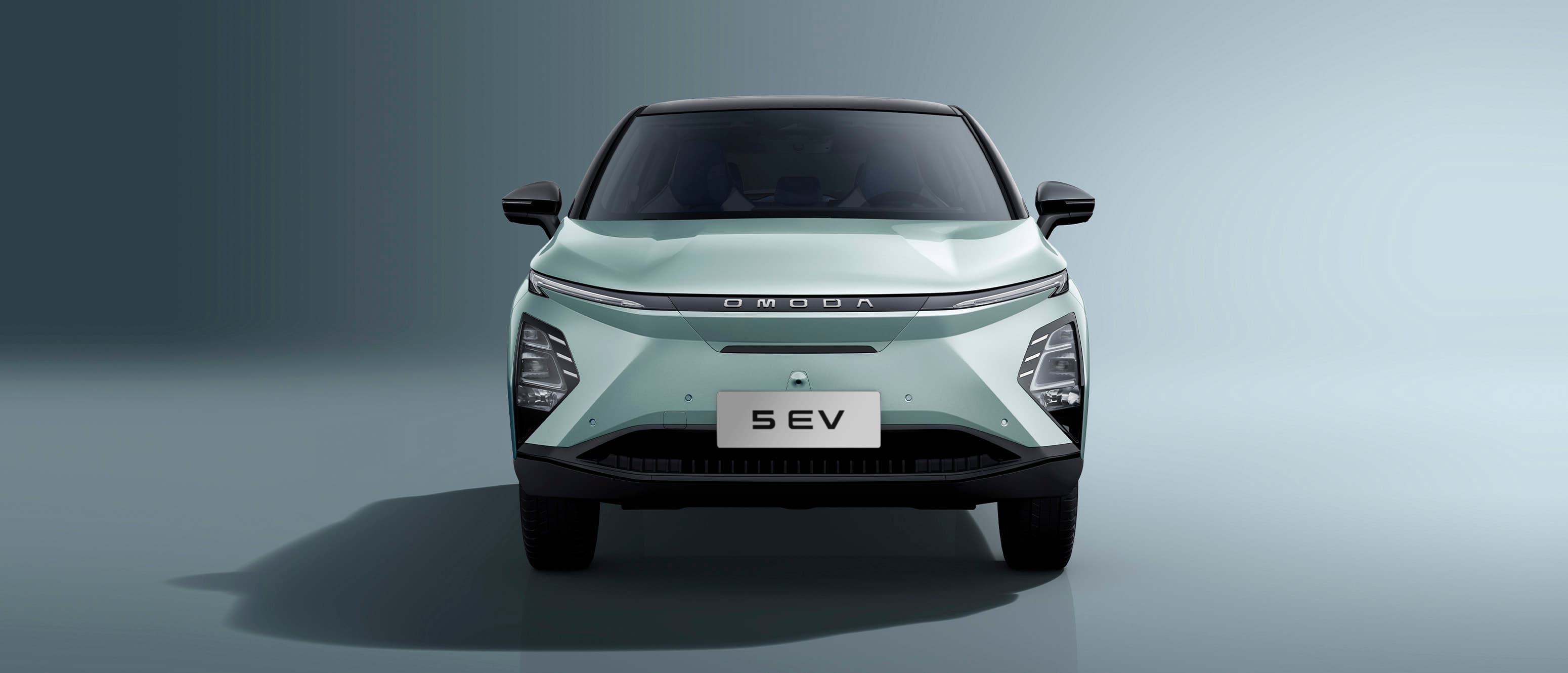 OMODA 5 EV set forfra